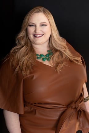 julia-sellers-headshot